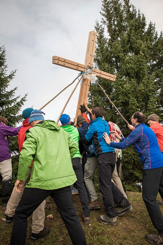 gipfelkreuz aufstellen 550x825 1