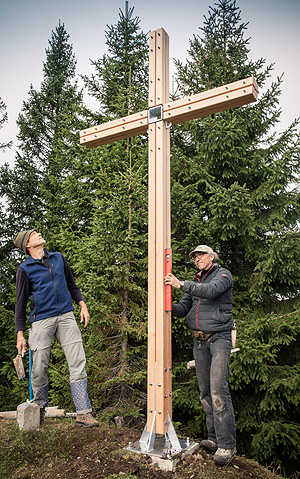 Gipfelkreuz – Wanderempfehlung zum Tennenmooskopf