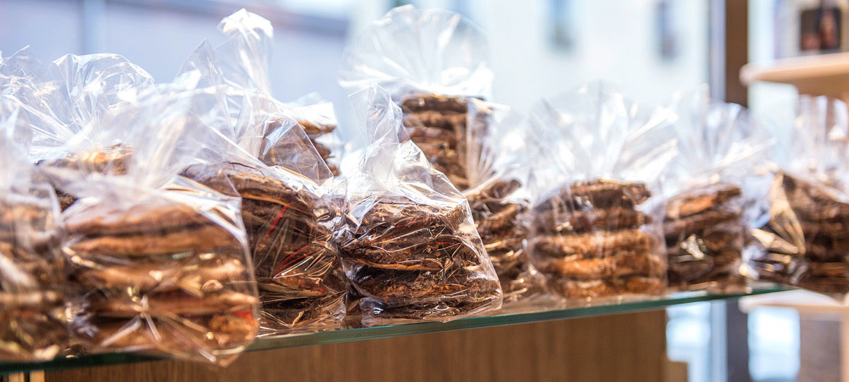 Lebkuchen im Schaufenster des Bäckermeisters Düll